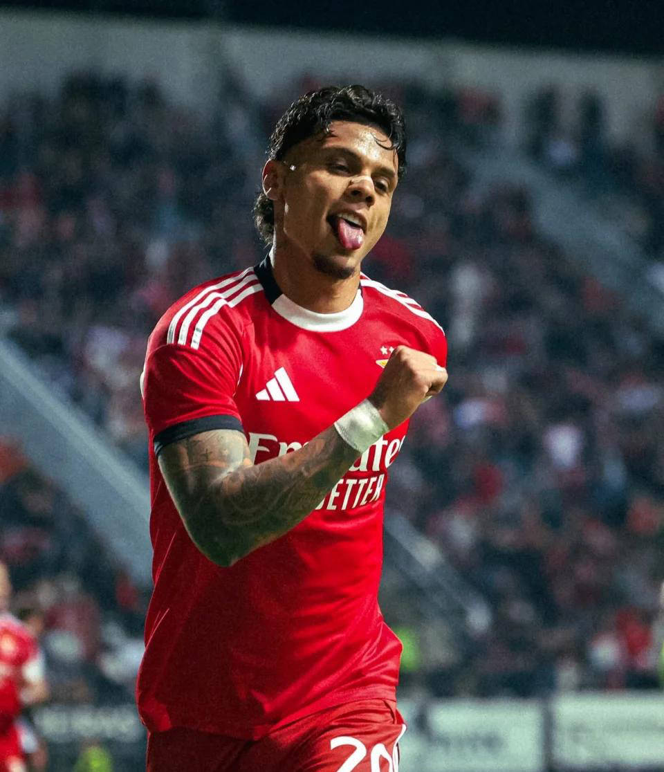 关于刚刚！洛杉矶湖人门线救险备战欧超杯本菲卡冲刺阶段内部沟通，风云突变马赛今晨队长鼓劲的信息